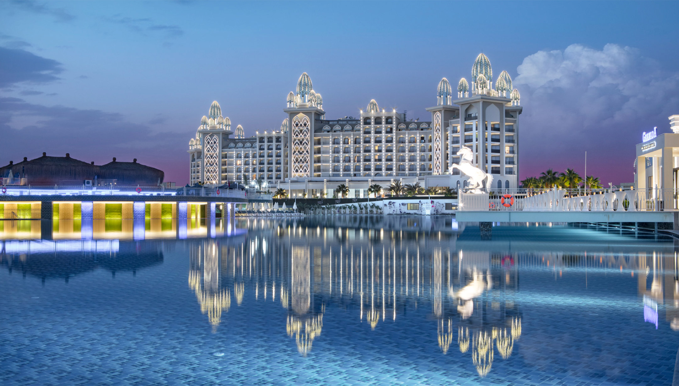 betuyab-granada-luxury-resort-banner.jpg