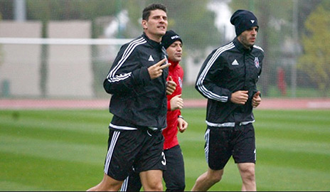 betuyab-besiktas-card.jpg